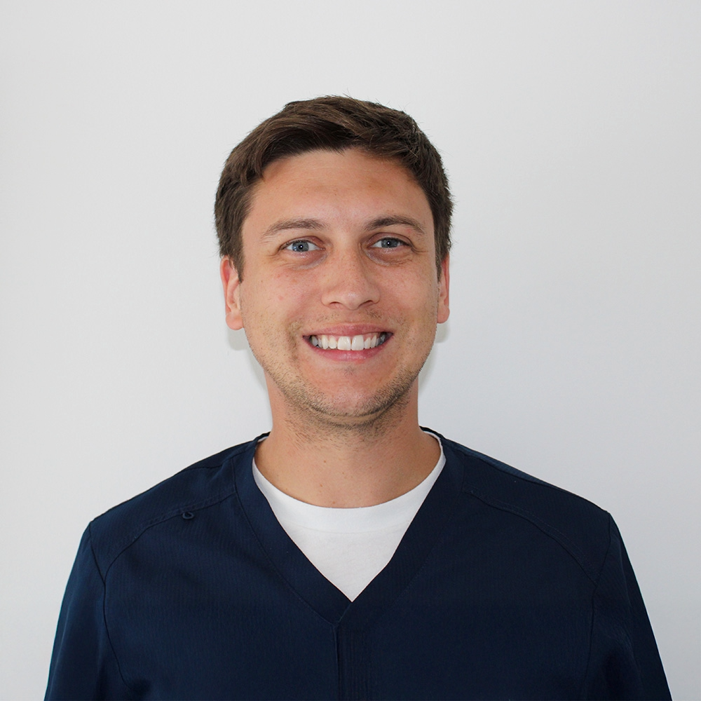 Dr Julian Leiner-Parry, dentist and implantologist in Daventry